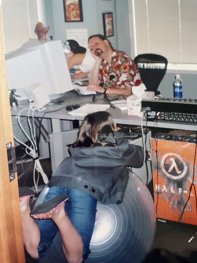 Marc Laidlaw writes the Half-Life 2 script with his daughters.

Somewhere at Valve, circa 2002