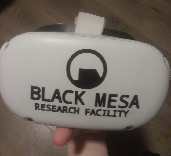 Just finished making these stickers for my oculus quest 2, was a big pain to get em on but it was worth it