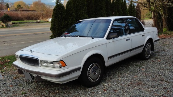 𝗦𝗢𝗨𝗥𝗖𝗘 𝗩𝗘𝗛𝗜𝗖𝗟𝗘 𝗢𝗥𝗜𝗚𝗜𝗡𝗦: Left 4 Dead

The 1995 sedan from Left 4 Dead is modeled after a 1995 Buick Century. Along with being a generic car prop to fill up empty space and roads, they can also be used as projectile weapons by the special infected known as the "Tank." What makes this car special is it's the only one to use the car alarm mechanic across all of Left 4 Dead and Left 4 Dead 2, where if shot, the car alarm will activate and alert a horde of common infected.

#sourcevehicleorigins