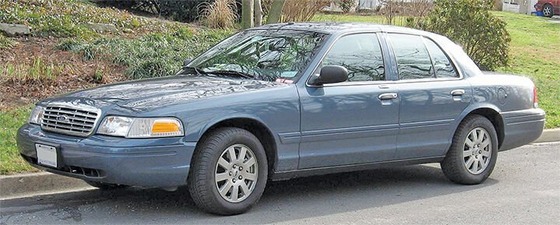 𝗦𝗢𝗨𝗥𝗖𝗘 𝗩𝗘𝗛𝗜𝗖𝗟𝗘 𝗢𝗥𝗜𝗚𝗜𝗡𝗦: Black Mesa

The sedan from Black Mesa was modeled after the civilian variant of the Ford Crown Victoria, ranging around the 2000s. This car was modeled to resemble the look of the cars from Left 4 Dead and Counter-Strike: Global Offensive, since Black Mesa borrows car models from those games.
In universe, the manufacturer of the car is called "Dale," named after Brian Dale who is a 3D artist at Crowbar Collective that worked on Black Mesa.

#sourcevehicleorigins
