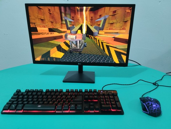 First ever time using RGB keyboard and gamer mouse

The first ever thing i do is play Half-Life